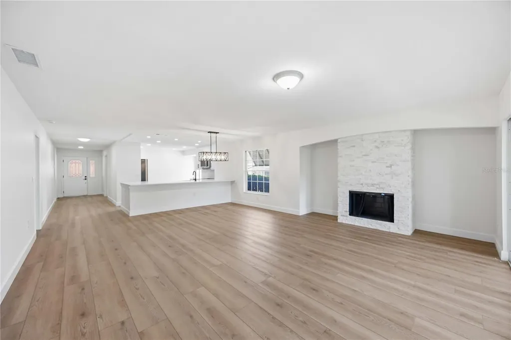 5526 Chanteclaire Sarasota FL 34235