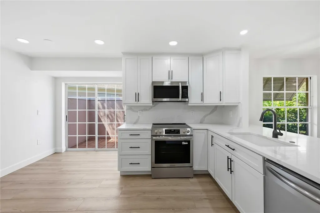 5526 Chanteclaire Sarasota FL 34235