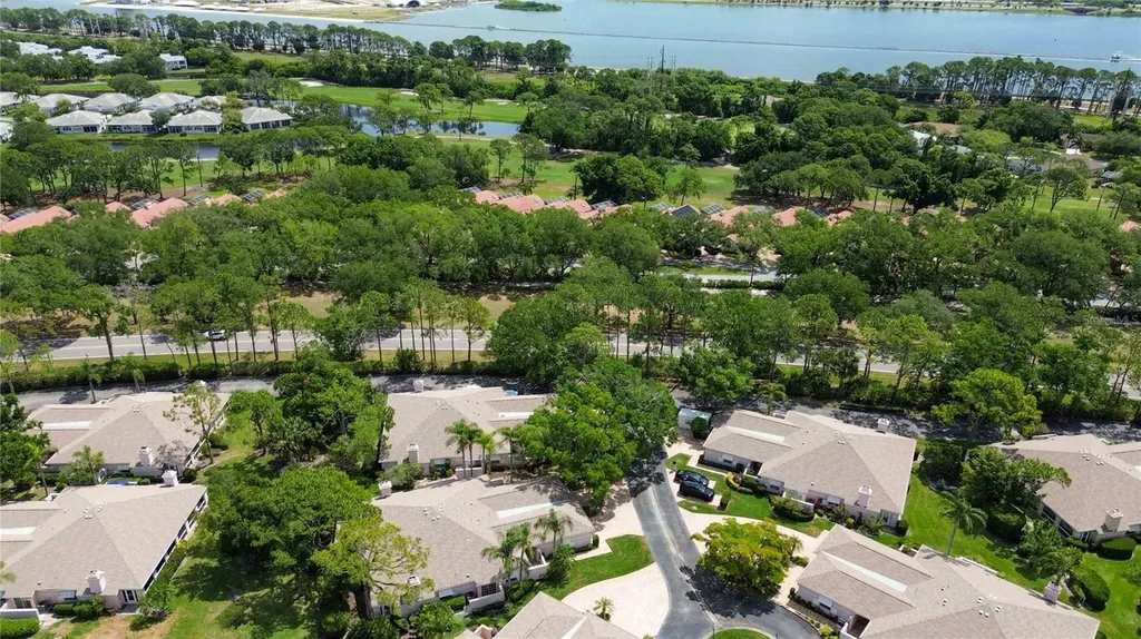 5526 Chanteclaire Sarasota FL 34235