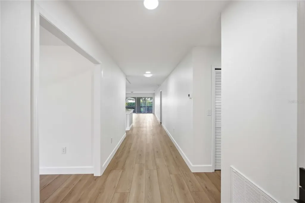 5526 Chanteclaire Sarasota FL 34235