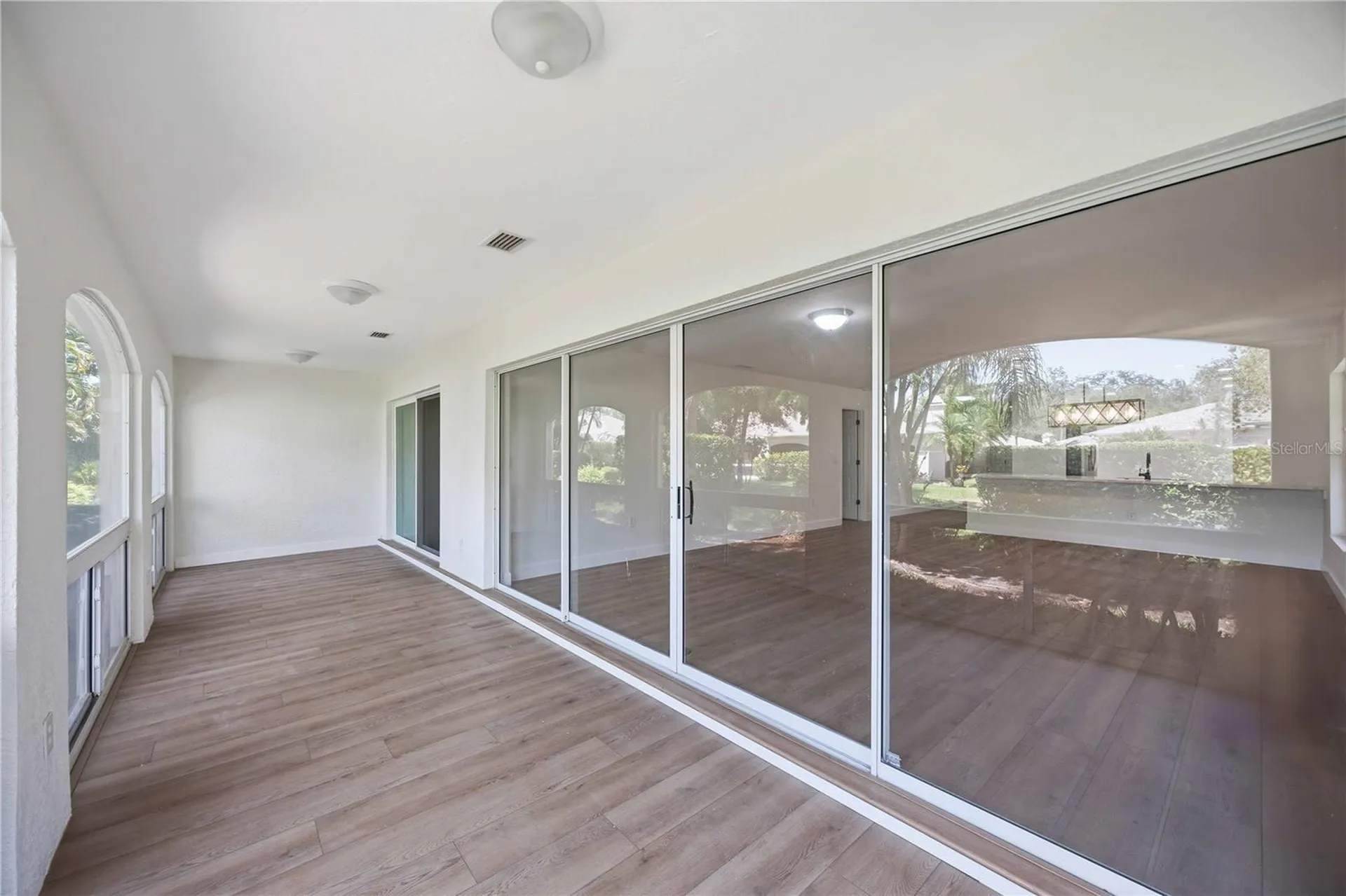 5526 Chanteclaire Sarasota FL 34235