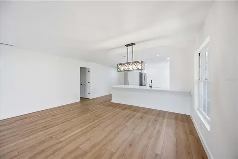 5526 Chanteclaire Sarasota FL 34235