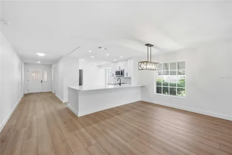 5526 Chanteclaire Sarasota FL 34235