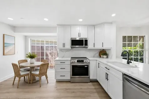 5526 Chanteclaire Sarasota FL 34235