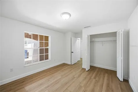 5526 Chanteclaire Sarasota FL 34235