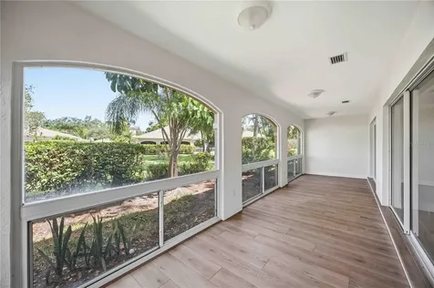5526 Chanteclaire Sarasota FL 34235
