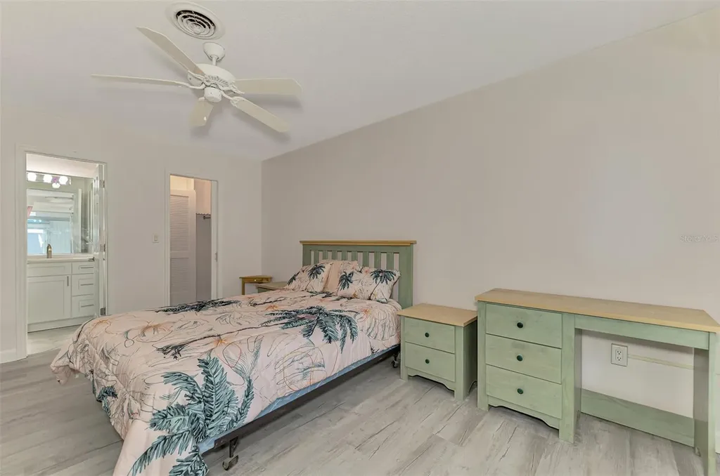 1205 Tarpon Center Drive Venice FL 34285