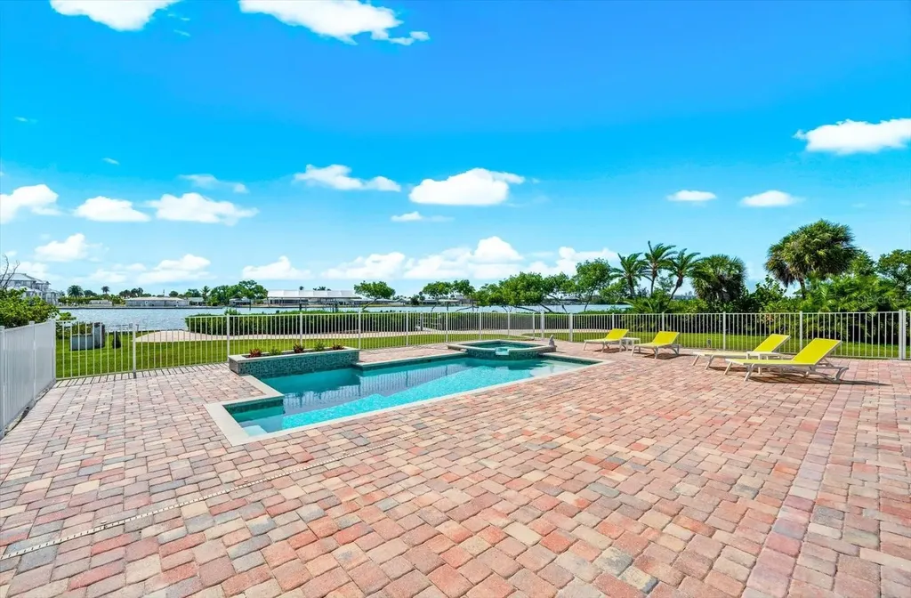 1600 New Point Comfort Road Englewood FL 34223