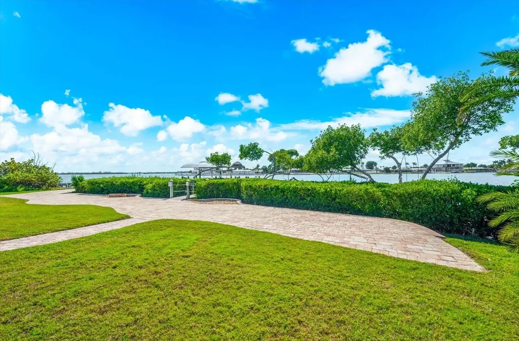 1600 New Point Comfort Road Englewood FL 34223
