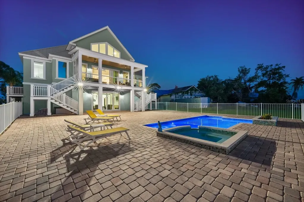 1600 New Point Comfort Road Englewood FL 34223