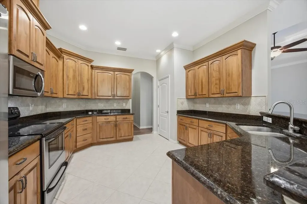 713 Whitehall Street Plant City FL 33563