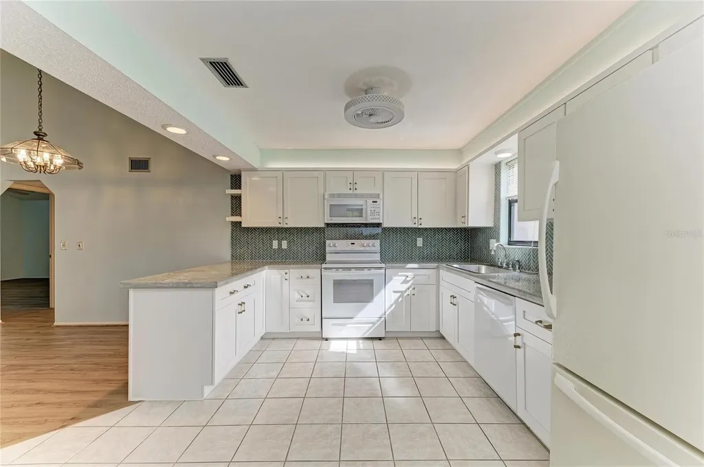 5400 34th Street W Bradenton FL 34210