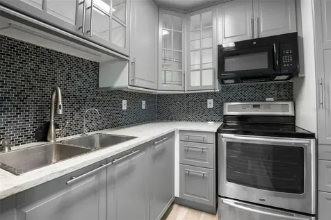 1904 Canterbury Lane Sun City Center FL 33573