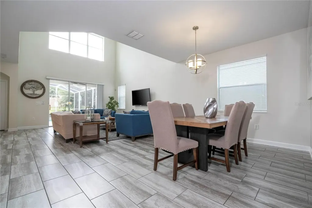 1646 Moon Valley Drive Davenport FL 33896