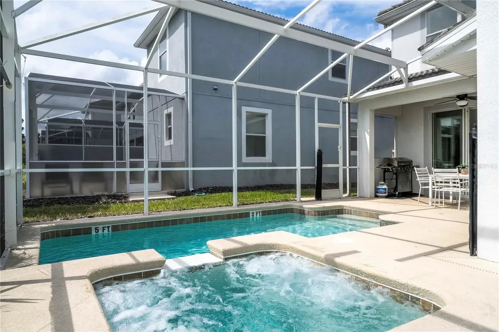 1646 Moon Valley Drive Davenport FL 33896
