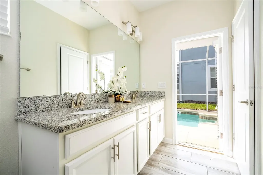 1646 Moon Valley Drive Davenport FL 33896