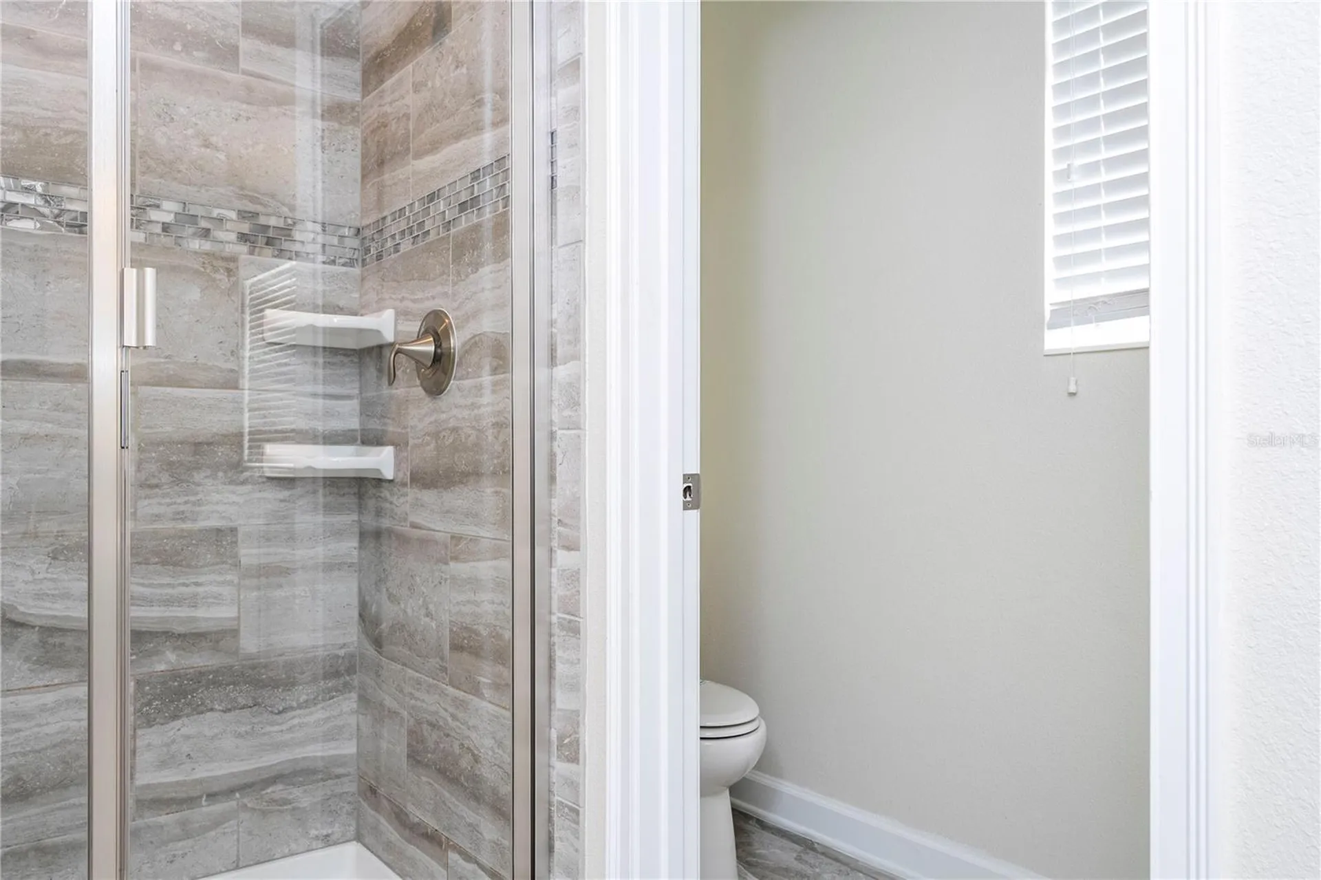1646 Moon Valley Drive Davenport FL 33896