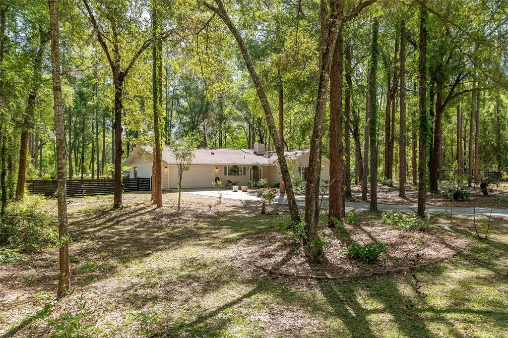 9917 SW 77th Court Gainesville FL 32608