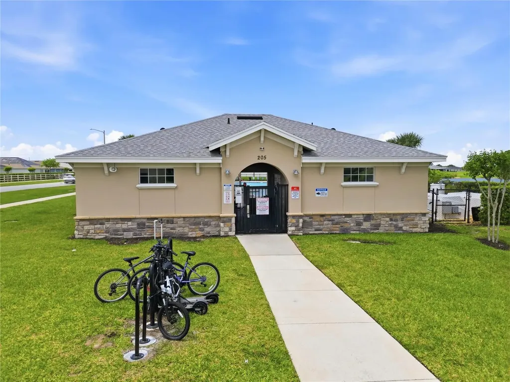 416 Corso Loop Winter Haven FL 33884