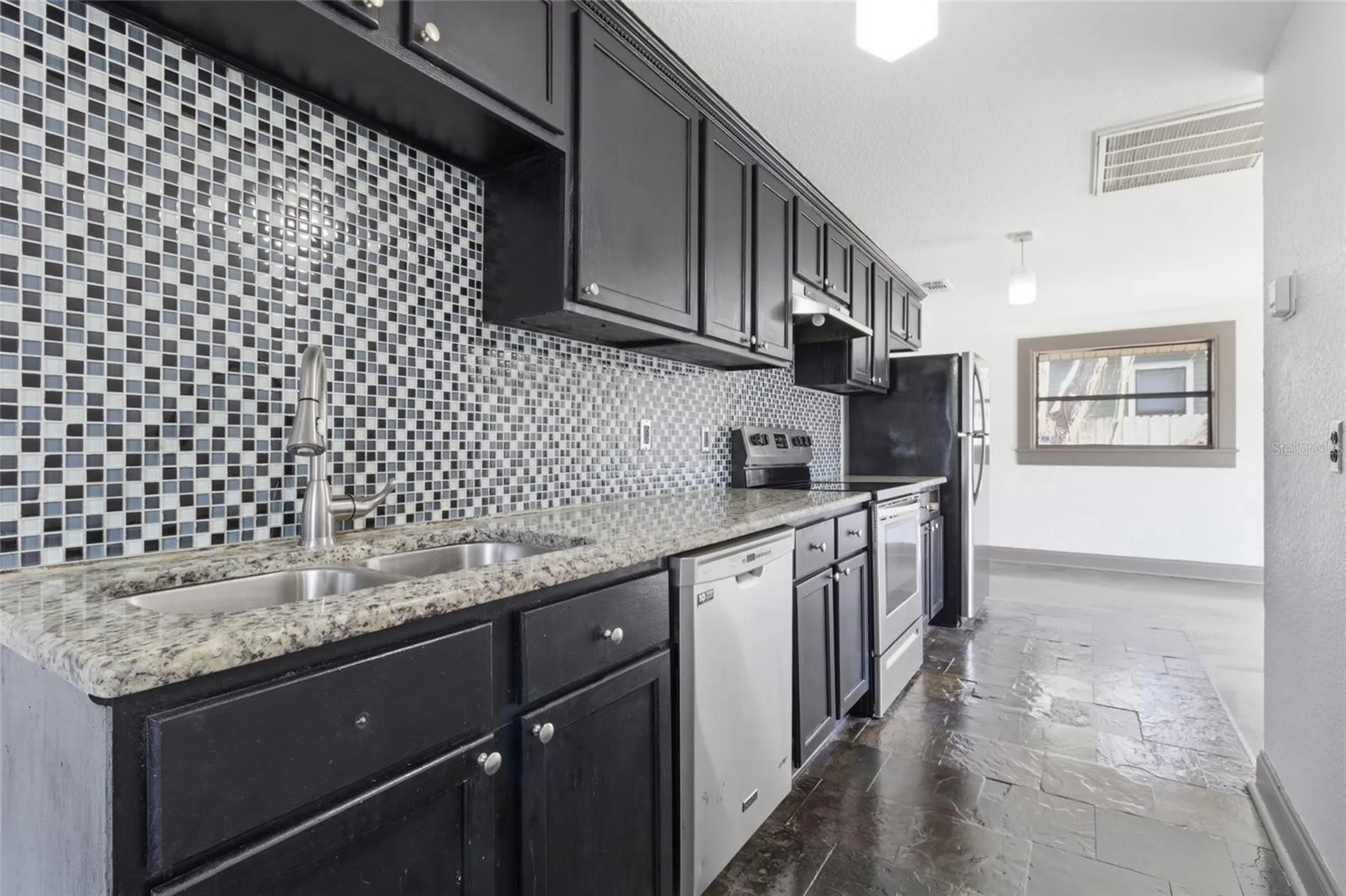 2828 N Elmore Avenue Tampa FL 33602