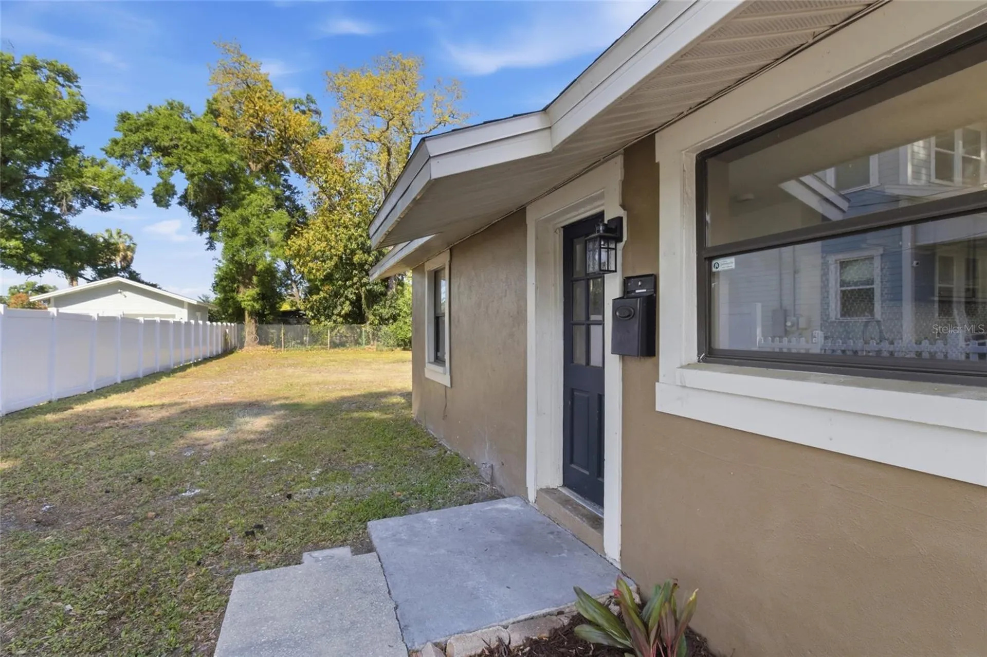 2828 N Elmore Avenue Tampa FL 33602