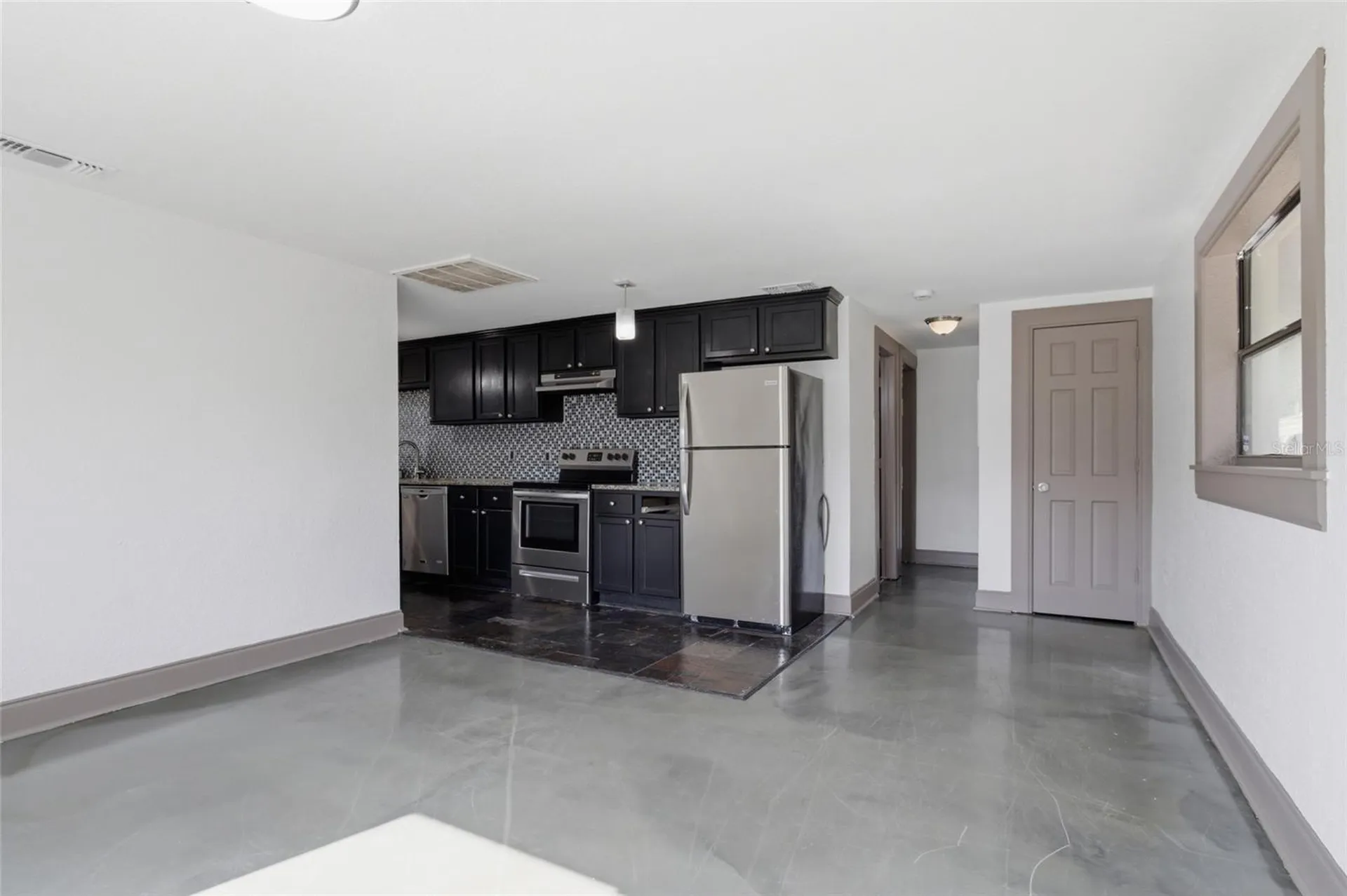 2828 N Elmore Avenue Tampa FL 33602