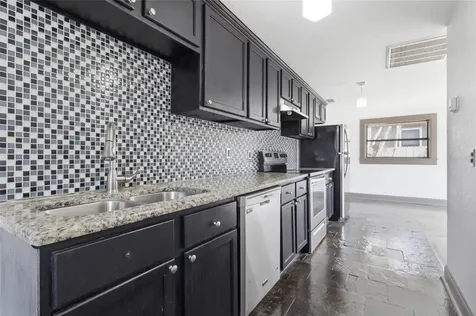 2828 N Elmore Avenue Tampa FL 33602