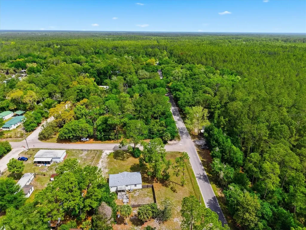 11720 NE 19th Street Silver Springs FL 34488