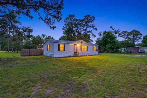 11720 NE 19th Street Silver Springs FL 34488