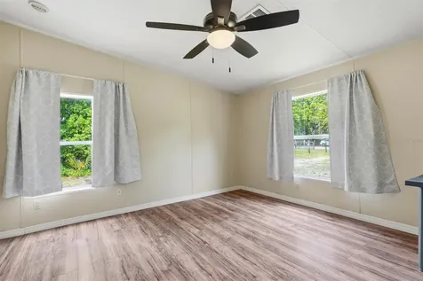 11720 NE 19th Street Silver Springs FL 34488