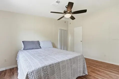 11720 NE 19th Street Silver Springs FL 34488