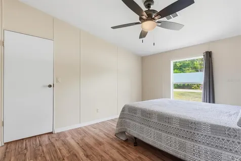 11720 NE 19th Street Silver Springs FL 34488