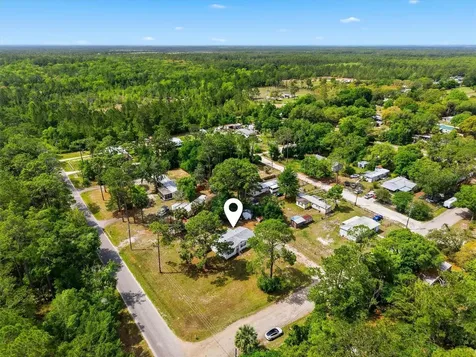 11720 NE 19th Street Silver Springs FL 34488