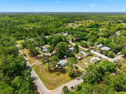 11720 NE 19th Street Silver Springs FL 34488
