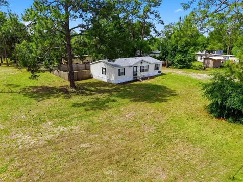 11720 NE 19th Street Silver Springs FL 34488