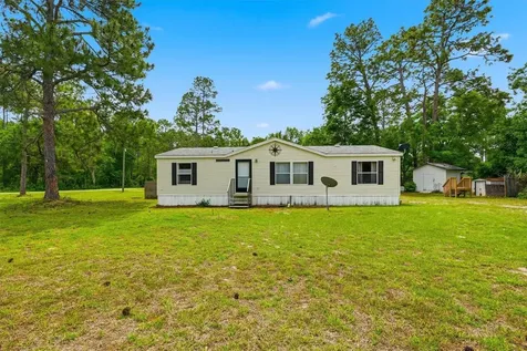11720 NE 19th Street Silver Springs FL 34488