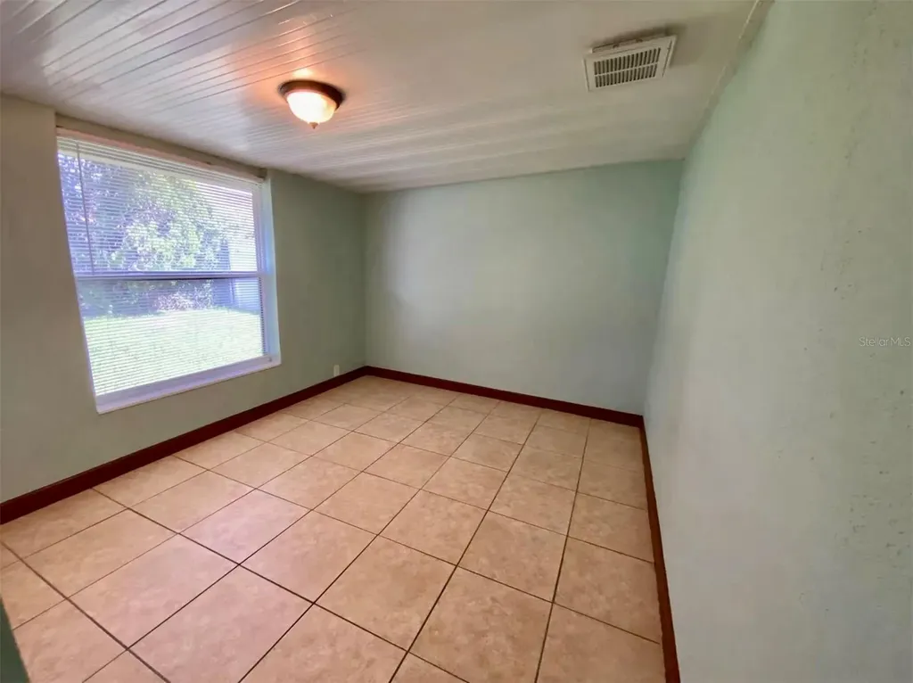 135 Coralwood Circle Kissimmee FL 34743