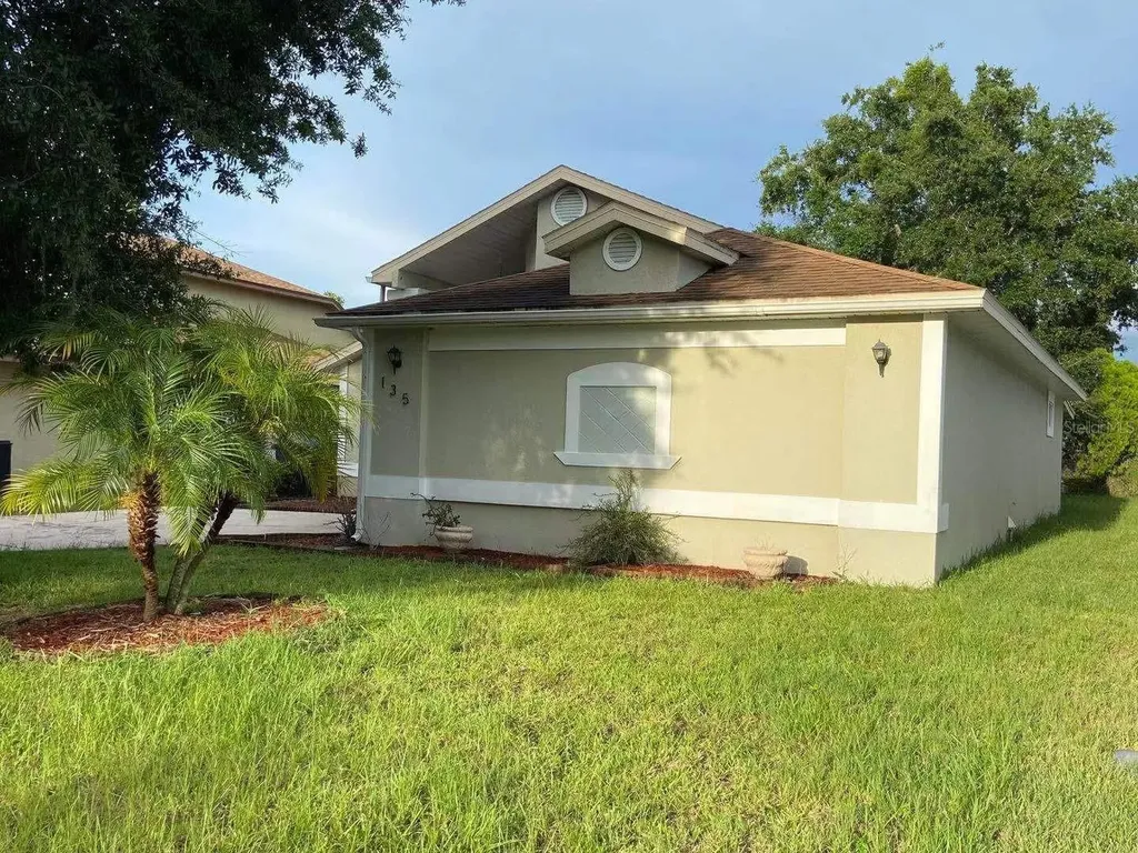 135 Coralwood Circle Kissimmee FL 34743