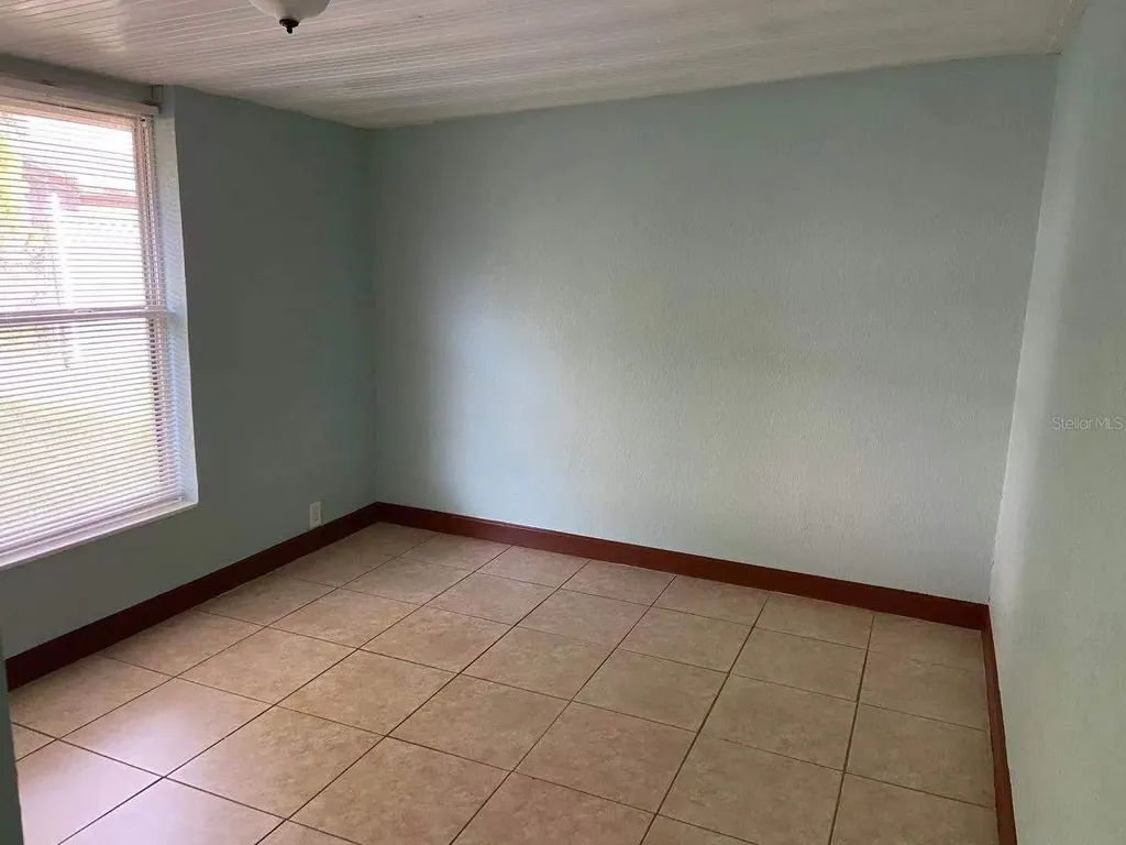 135 Coralwood Circle Kissimmee FL 34743
