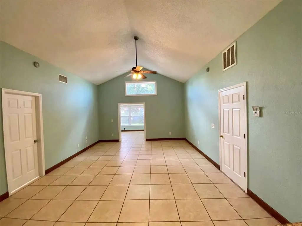 135 Coralwood Circle Kissimmee FL 34743