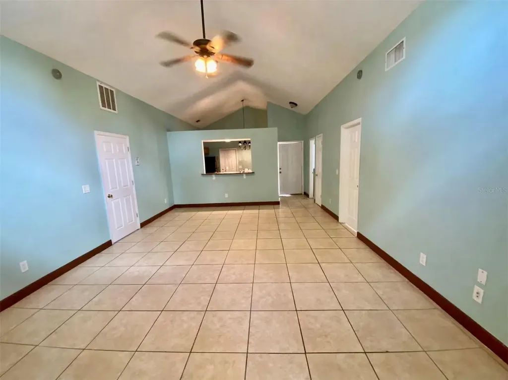135 Coralwood Circle Kissimmee FL 34743