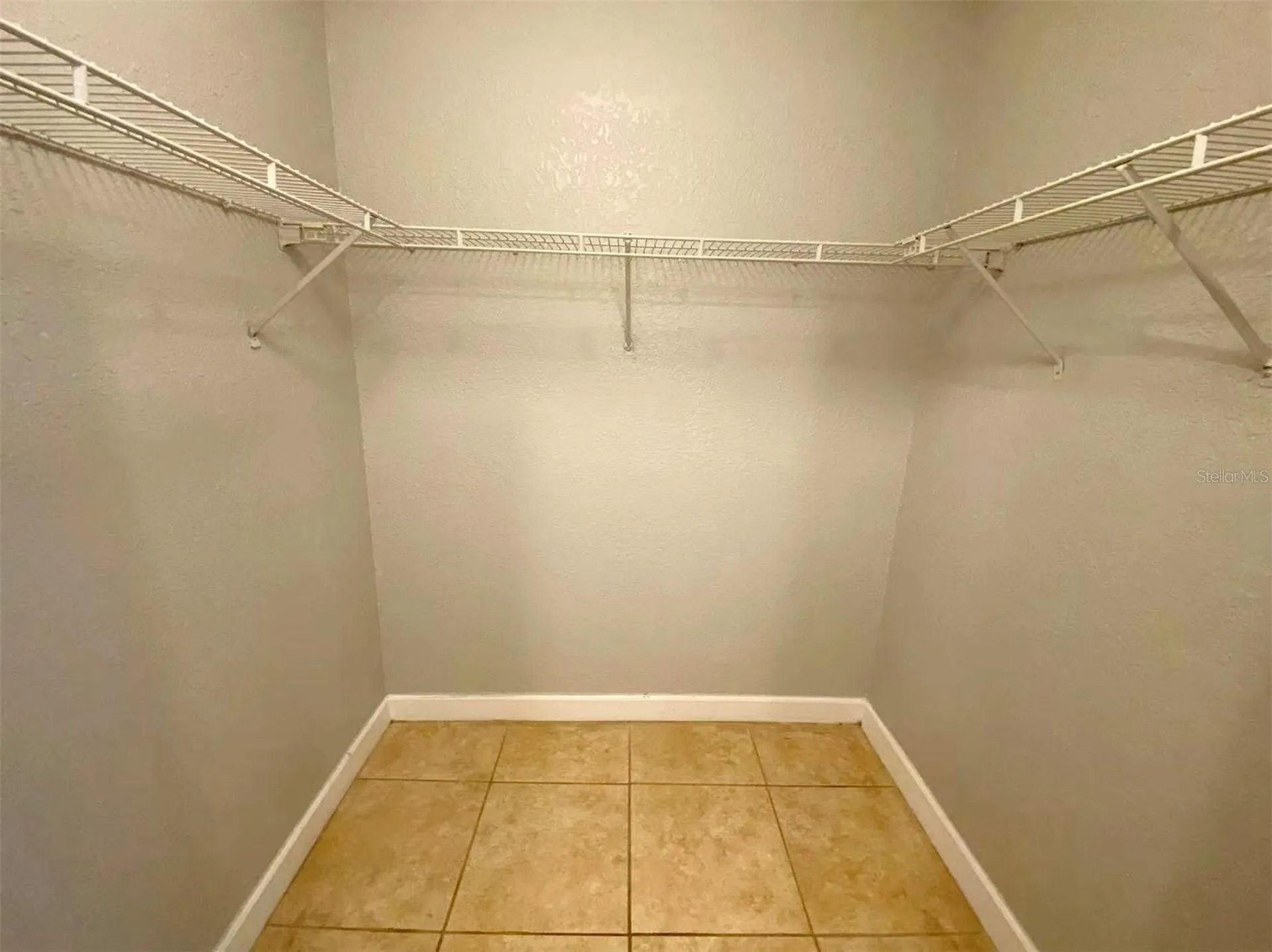 135 Coralwood Circle Kissimmee FL 34743