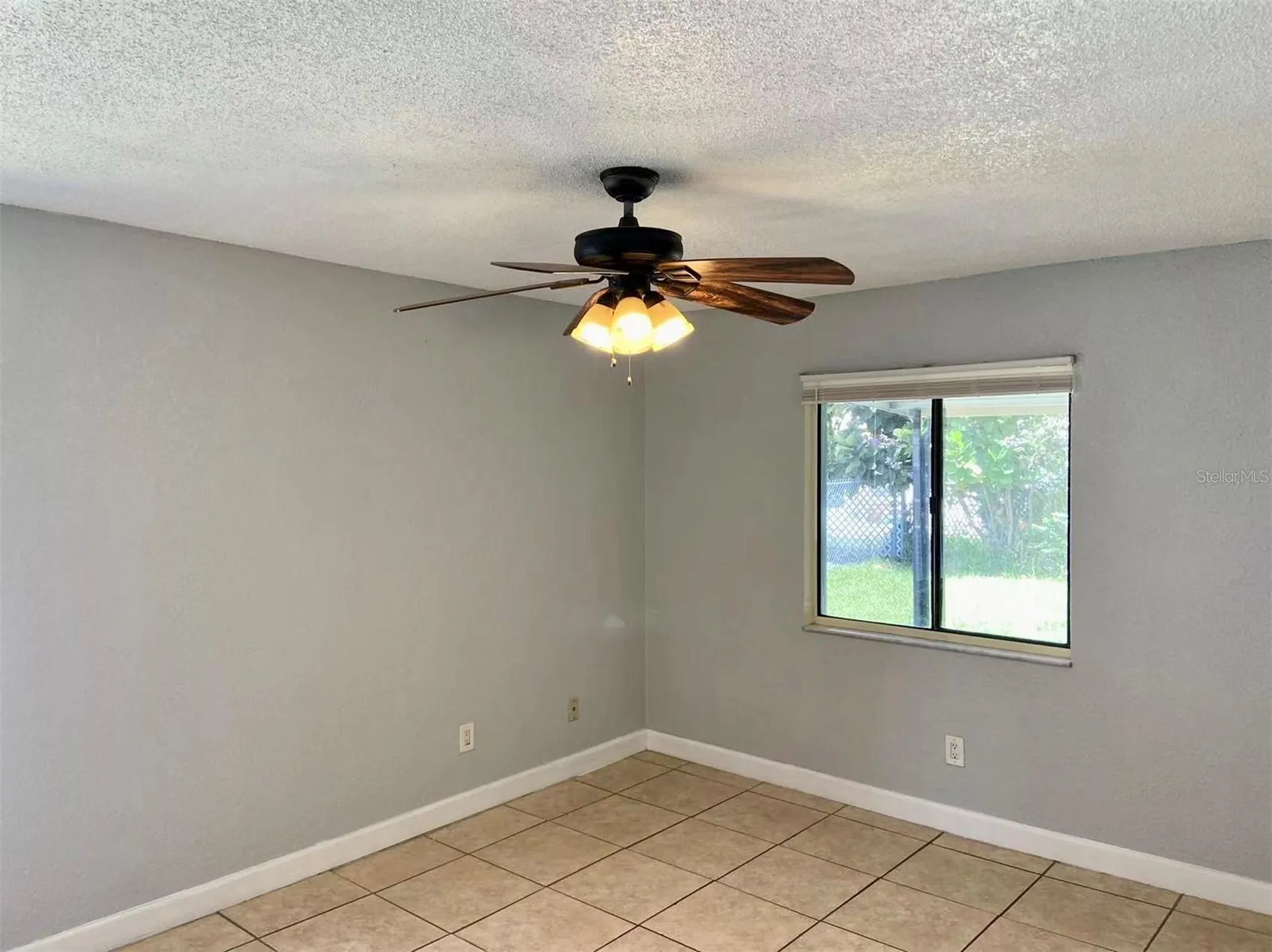 135 Coralwood Circle Kissimmee FL 34743