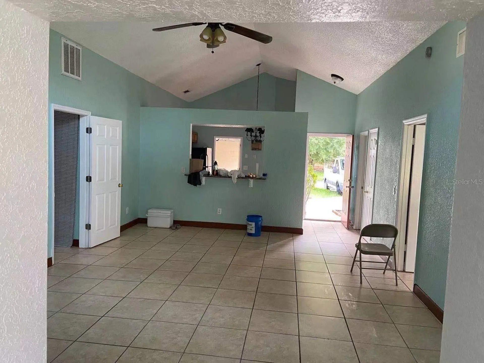 135 Coralwood Circle Kissimmee FL 34743