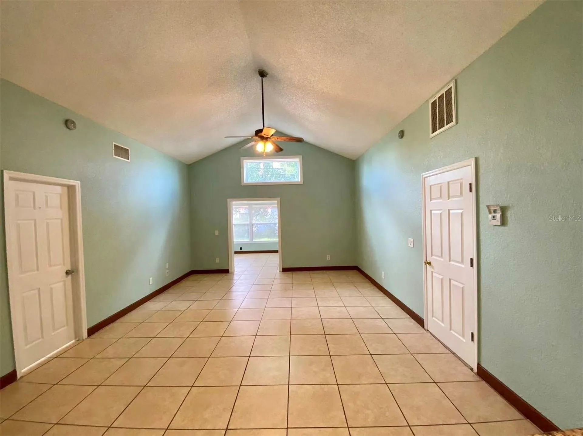 135 Coralwood Circle Kissimmee FL 34743