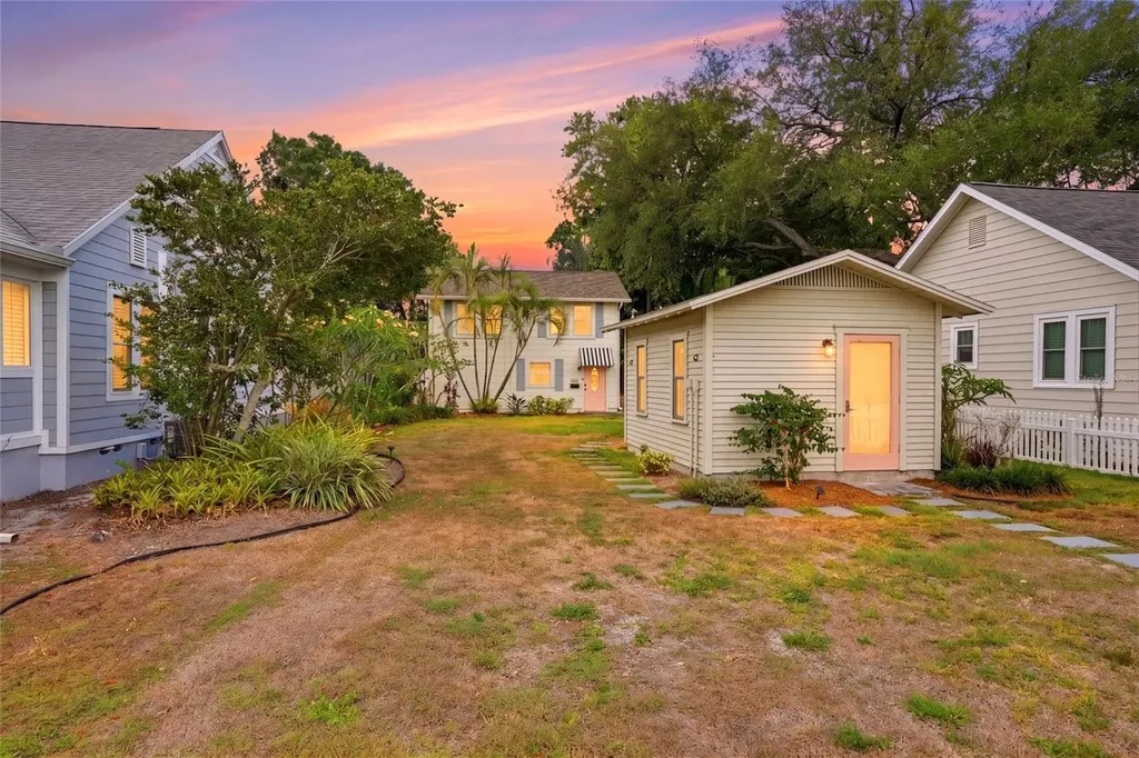 2244 8th Avenue N St Petersburg FL 33713