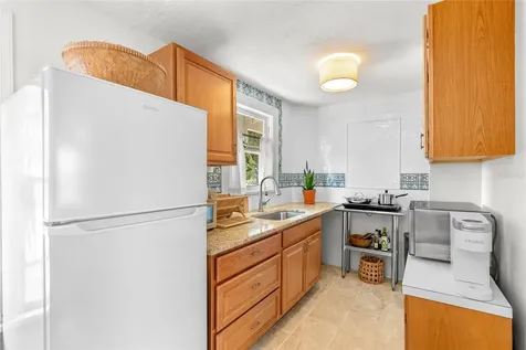 2244 8th Avenue N St Petersburg FL 33713