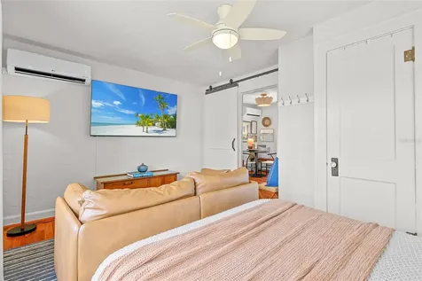 2244 8th Avenue N St Petersburg FL 33713