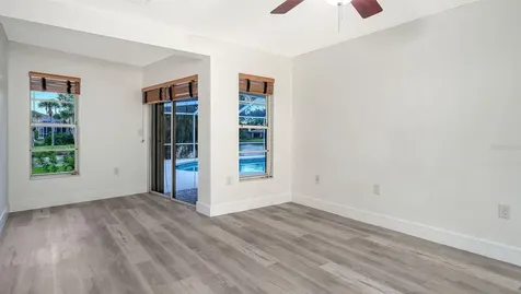 4368 Kingston Loop Sarasota FL 34238