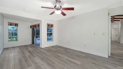 4368 Kingston Loop Sarasota FL 34238